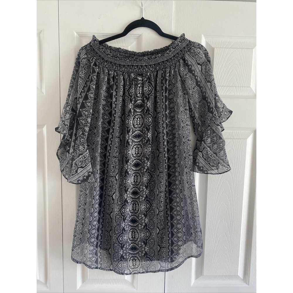 City Triangles Womens Medium Off the Shoulder Witchy Whimsigoth‎ Top Layered